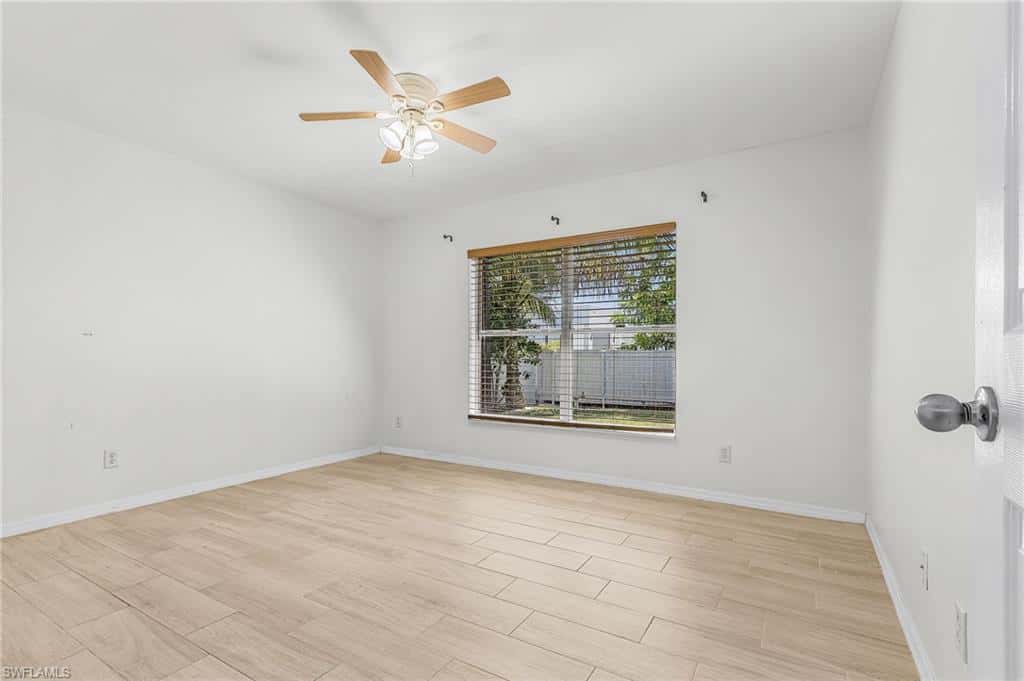 3310 5th Ter, Cape Coral, photo 16