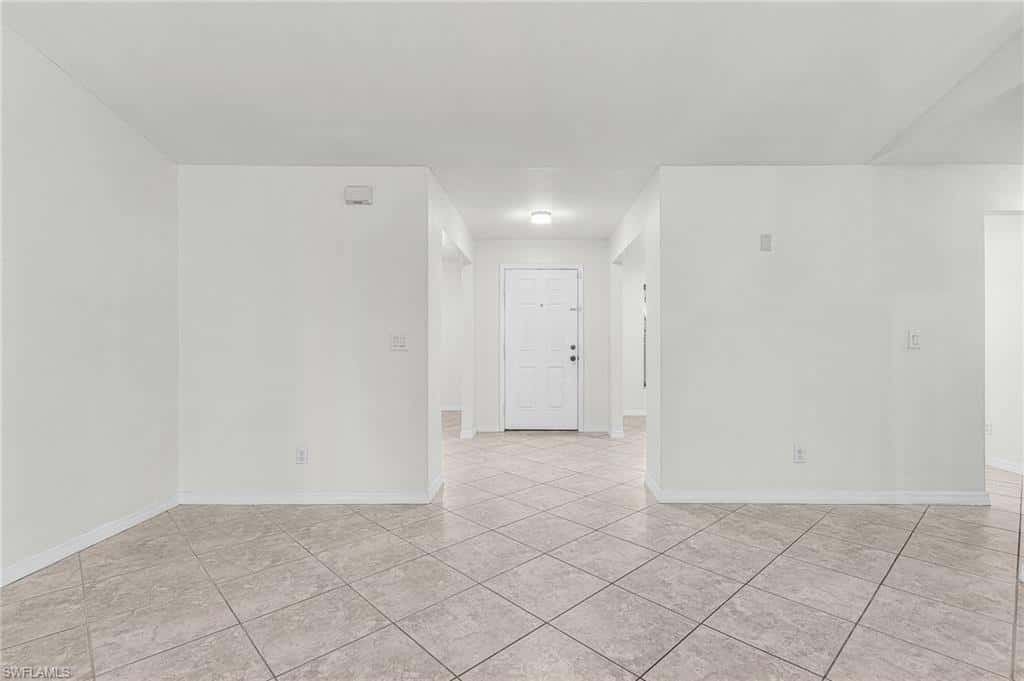 3310 5th Ter, Cape Coral, photo 4