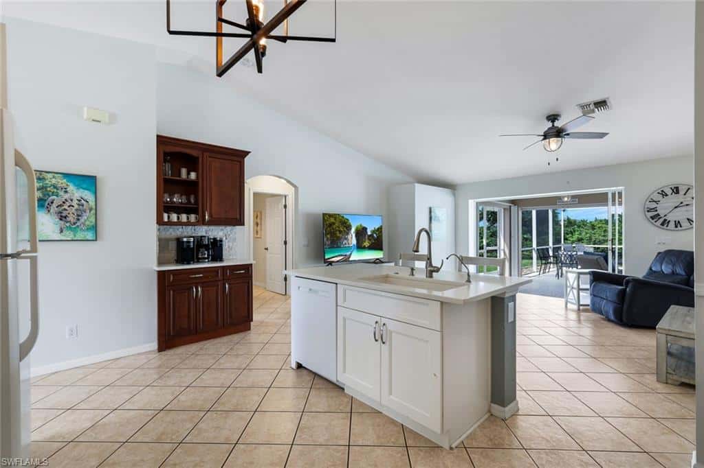 615 39th Ter, Cape Coral, photo 9