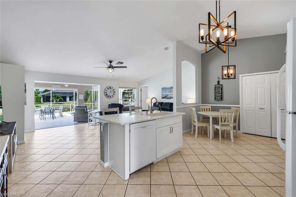 615 39th Ter, Cape Coral, photo 10