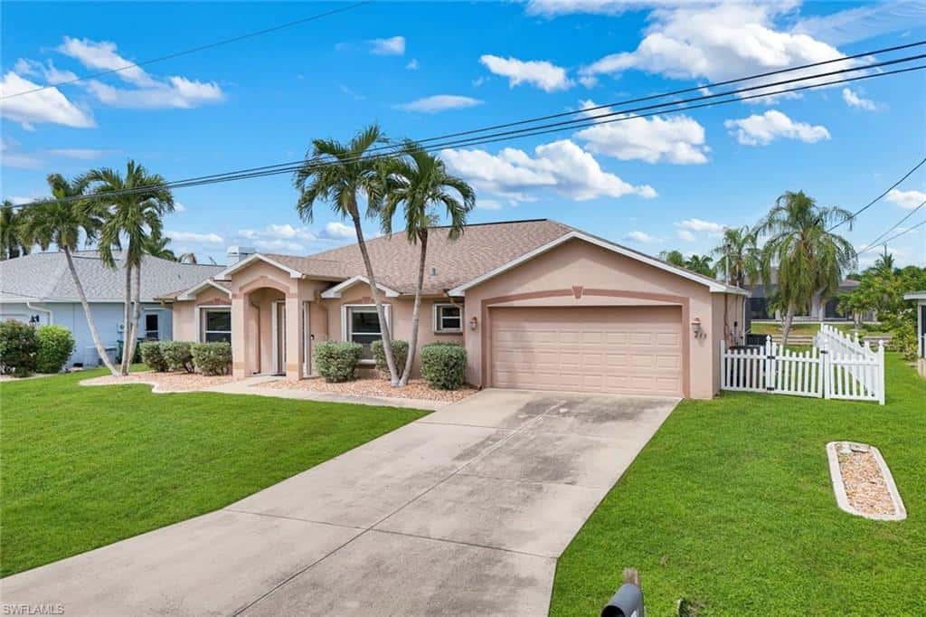 615 39th Ter, Cape Coral, photo 41
