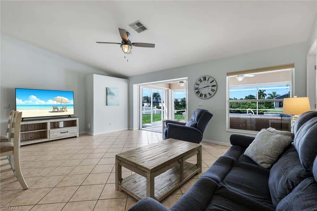 615 39th Ter, Cape Coral, photo 4