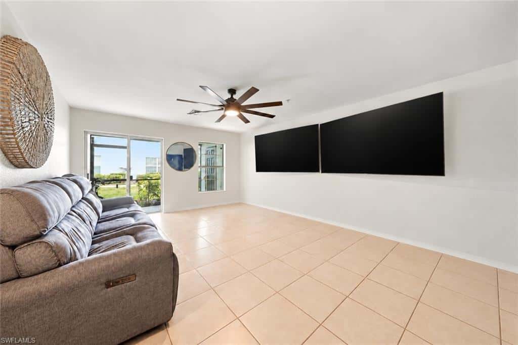 9097 Gervais Cir #1808, Naples, photo 5