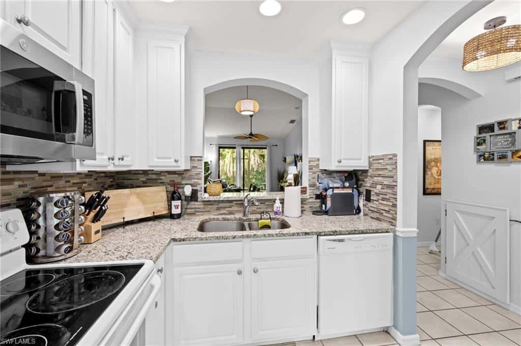 7715 Woodbrook Cir #3402, Naples, photo 4