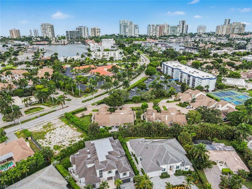 579 Park Shore Dr #i1, Naples, photo 36
