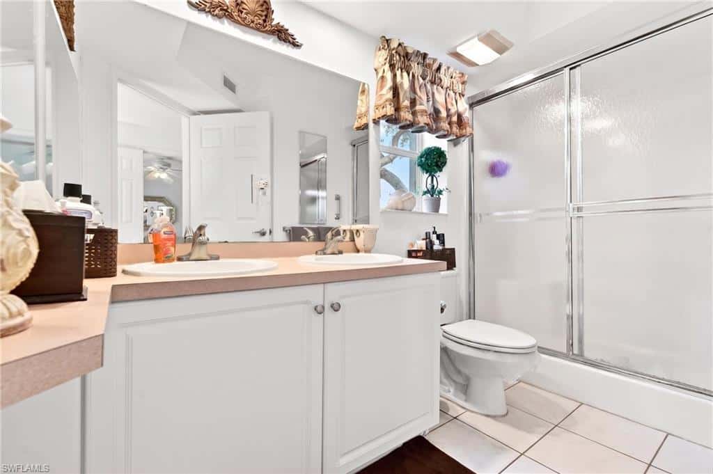 15395 Cedarwood Ln #104, Naples, photo 18