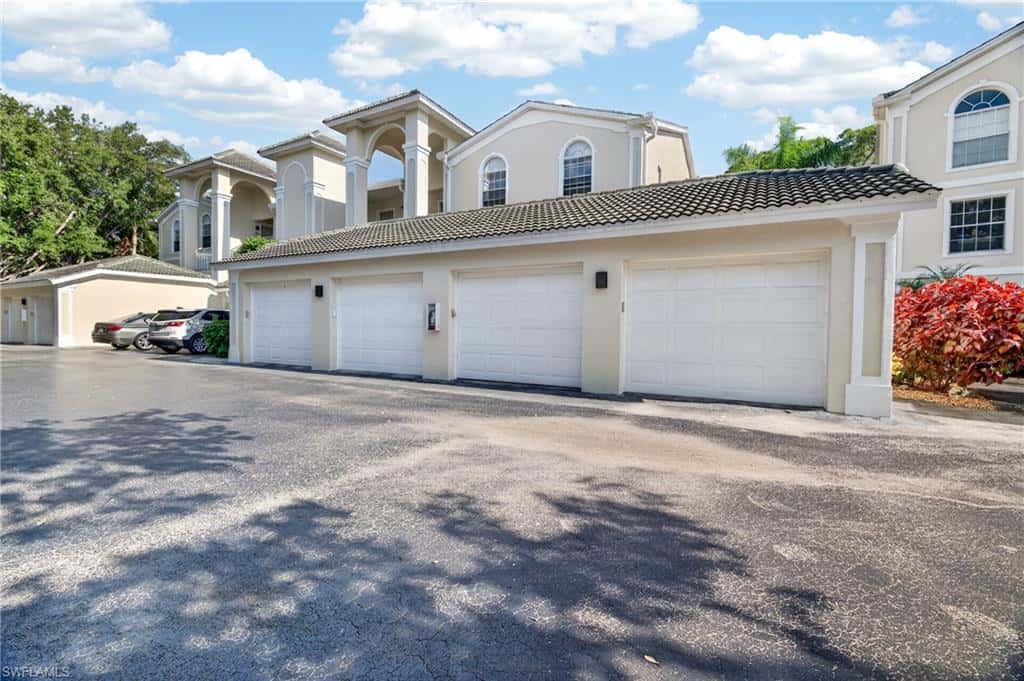 15395 Cedarwood Ln #104, Naples, photo 40