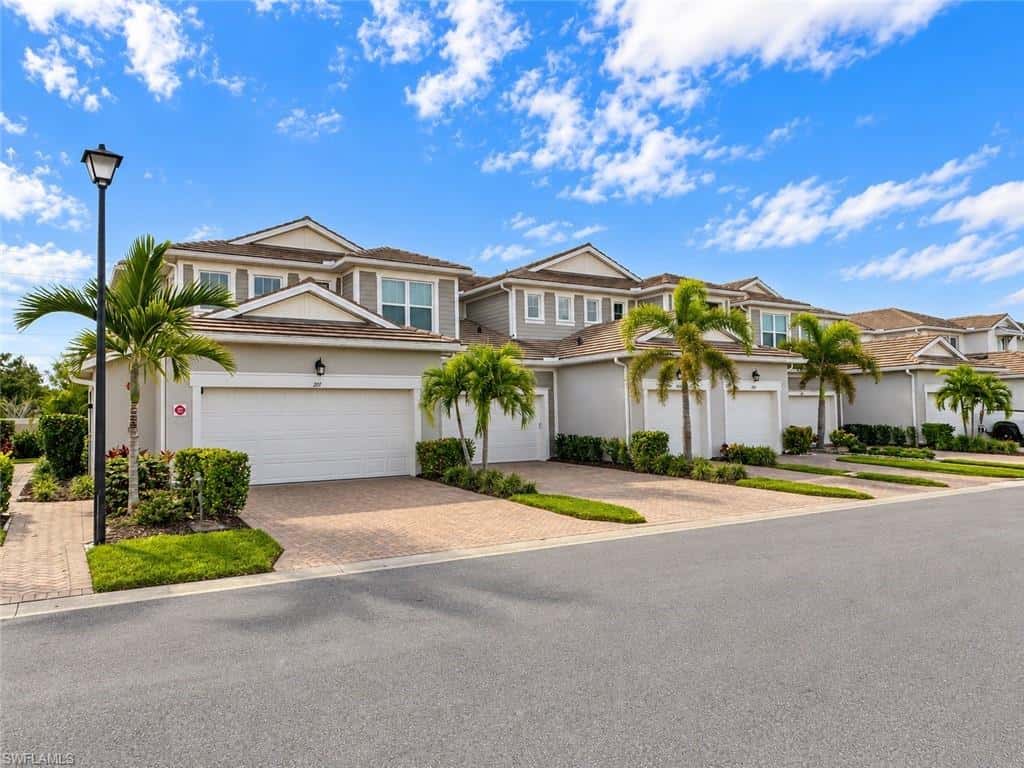 4670 Arboretum Cir #101, Naples, photo 35