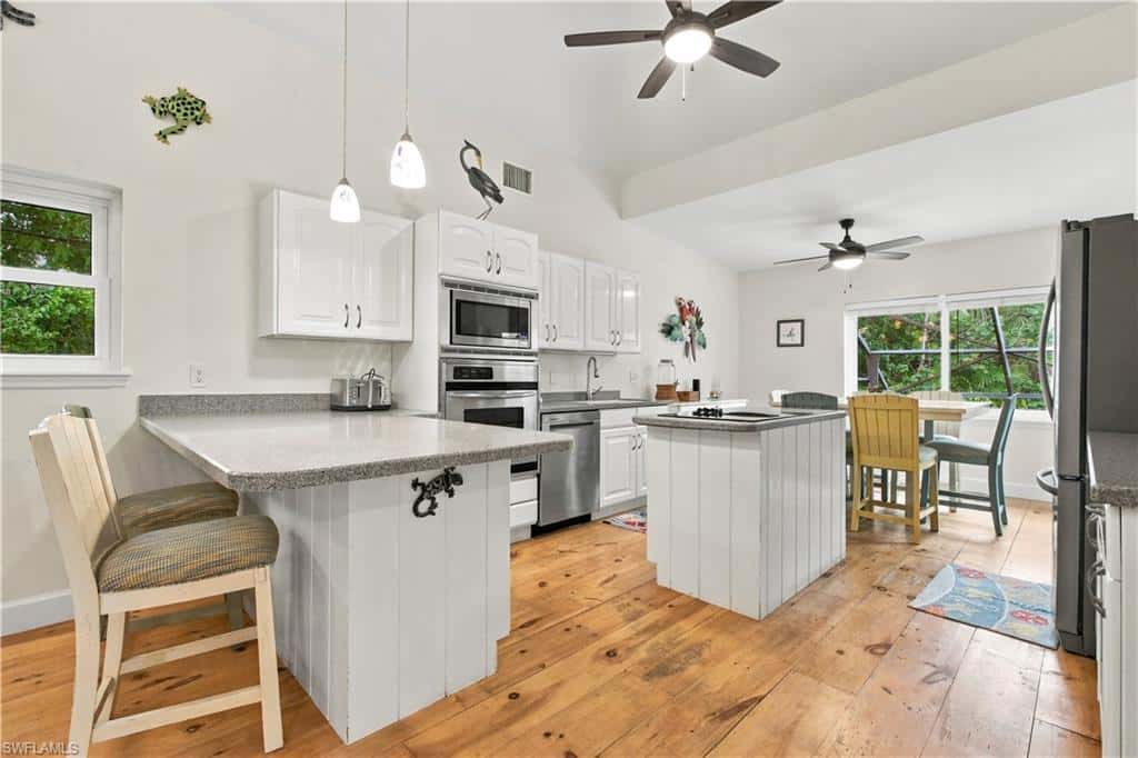726 Cardium St, Sanibel, photo 6