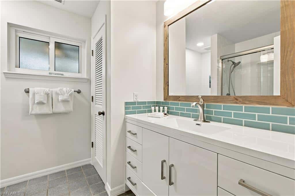 726 Cardium St, Sanibel, photo 32