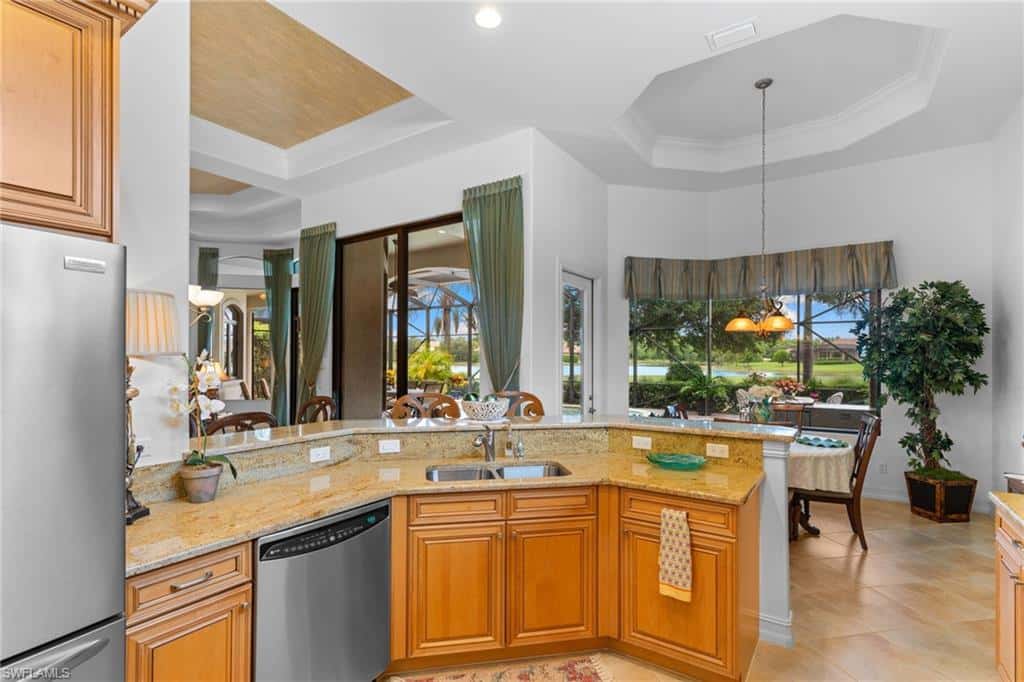 7733 Classics Dr, Naples, photo 23