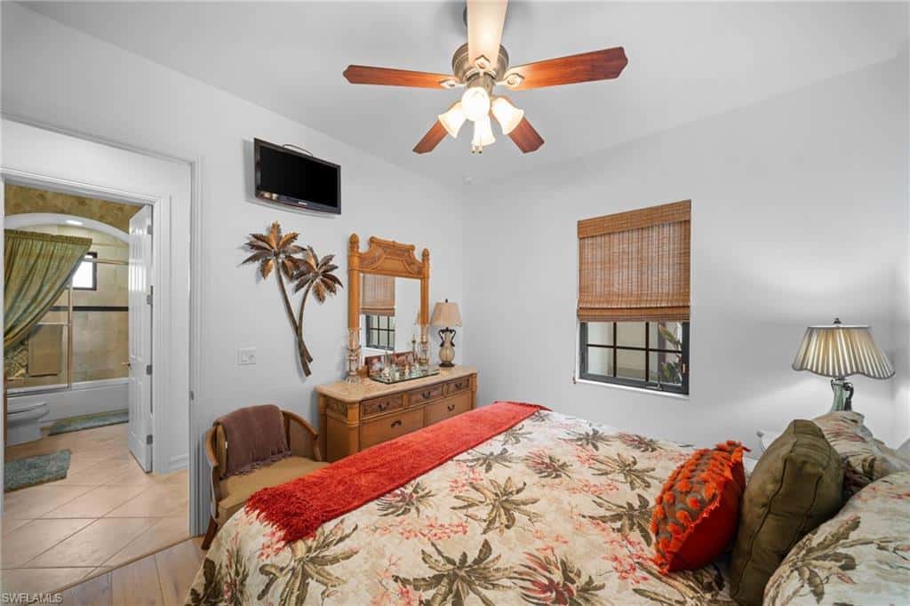 7733 Classics Dr, Naples, photo 27