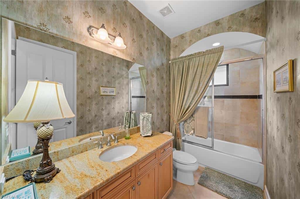 7733 Classics Dr, Naples, photo 28