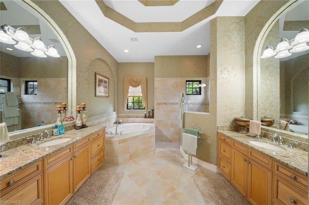 7733 Classics Dr, Naples, photo 15
