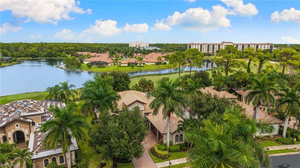 7733 Classics Dr, Naples, photo 40