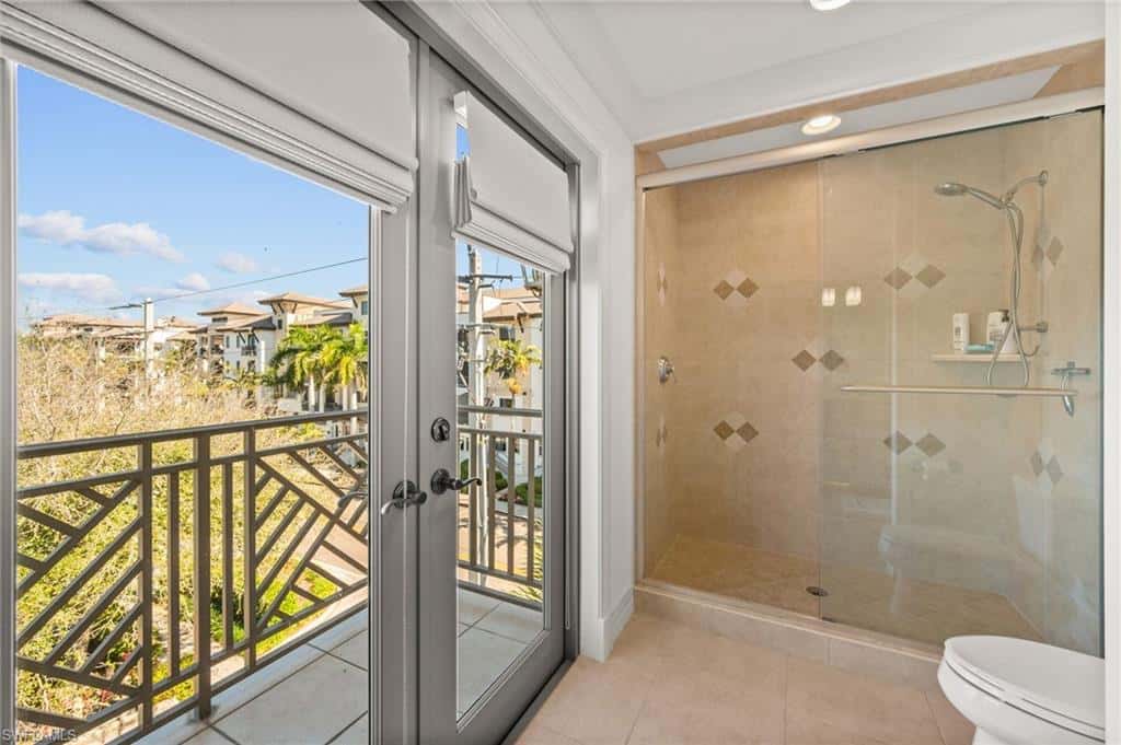380 10th St #202, Naples, photo 42