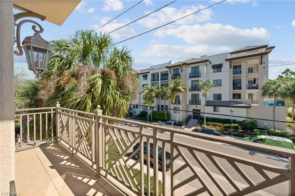 380 10th St #202, Naples, photo 20