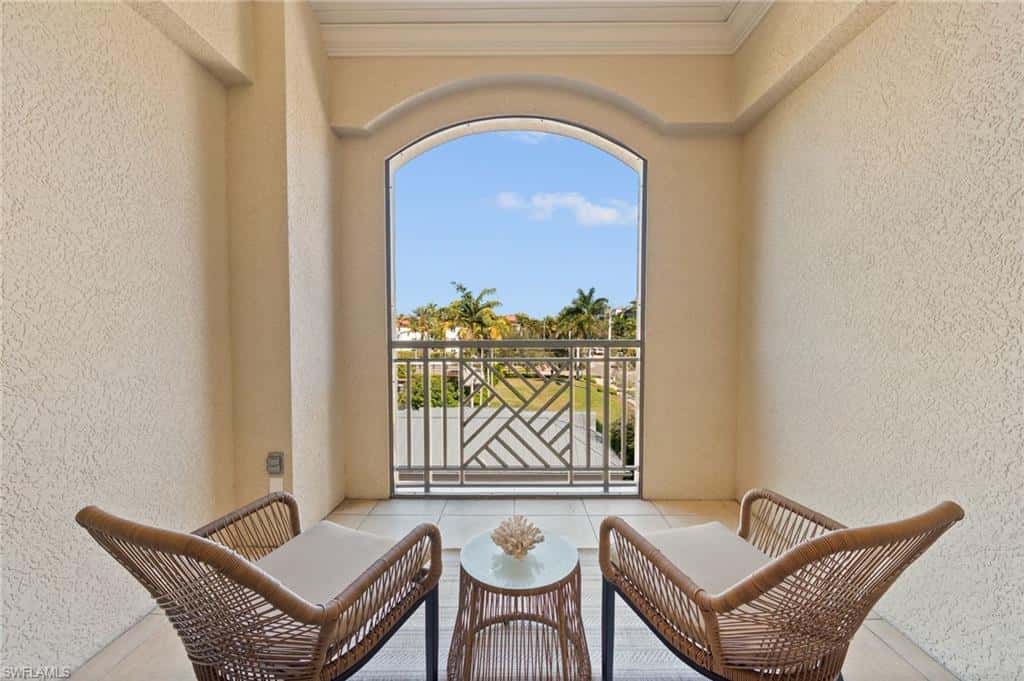 380 10th St #202, Naples, photo 35