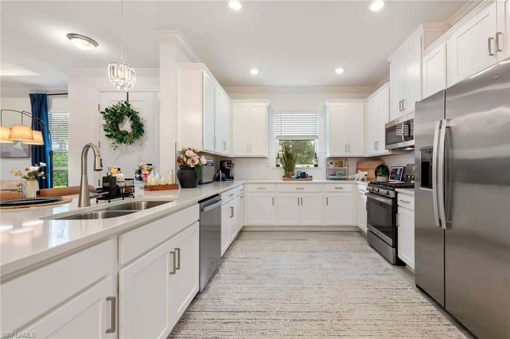 15545 Vittorio St, Naples, photo 10