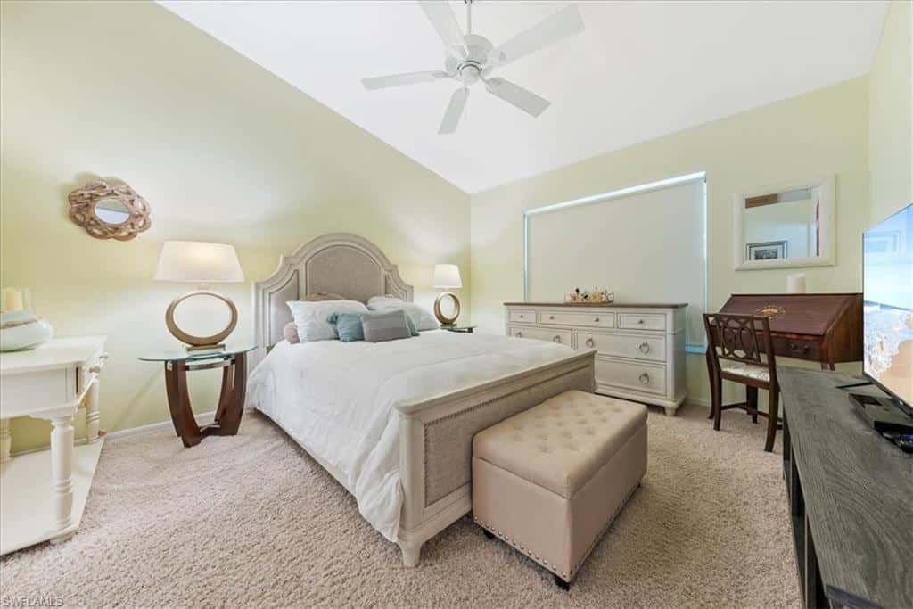 5485 Whitten Dr, Naples, photo 9