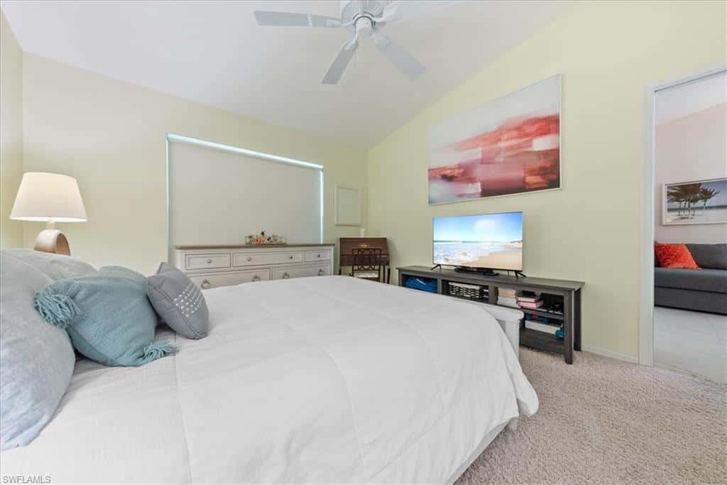 5485 Whitten Dr, Naples, photo 10