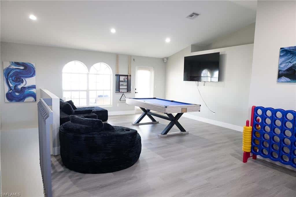 647 Coral Dr, Cape Coral, photo 27