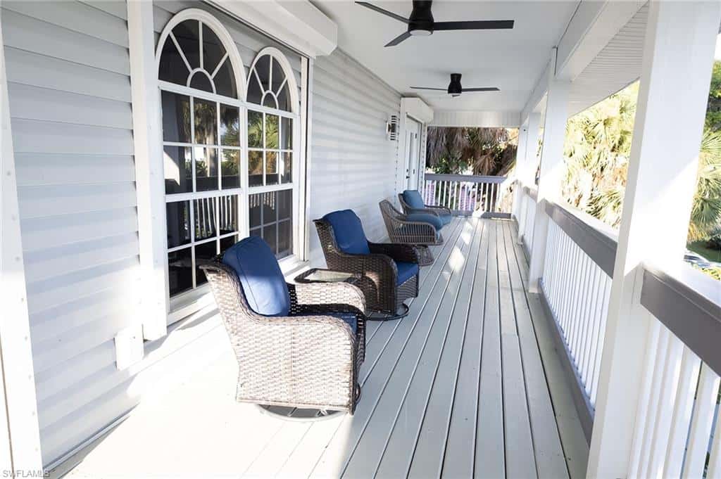 647 Coral Dr, Cape Coral, photo 13