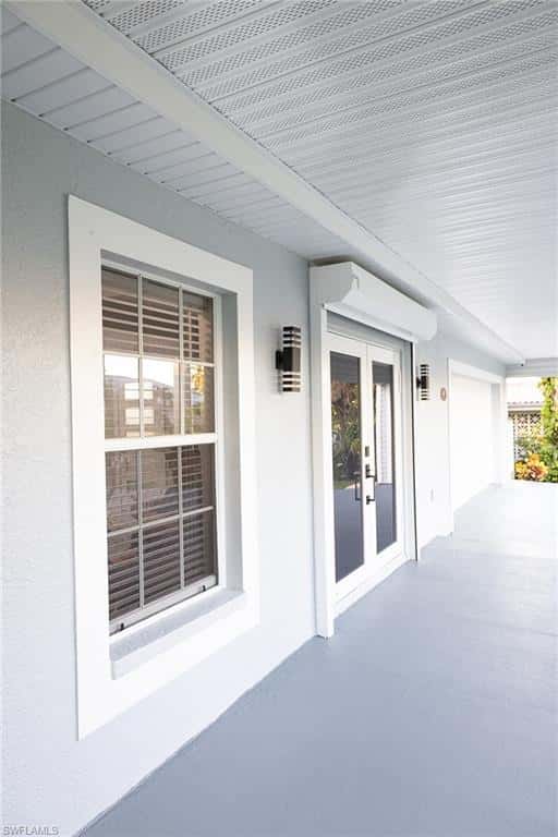 647 Coral Dr, Cape Coral, photo 7