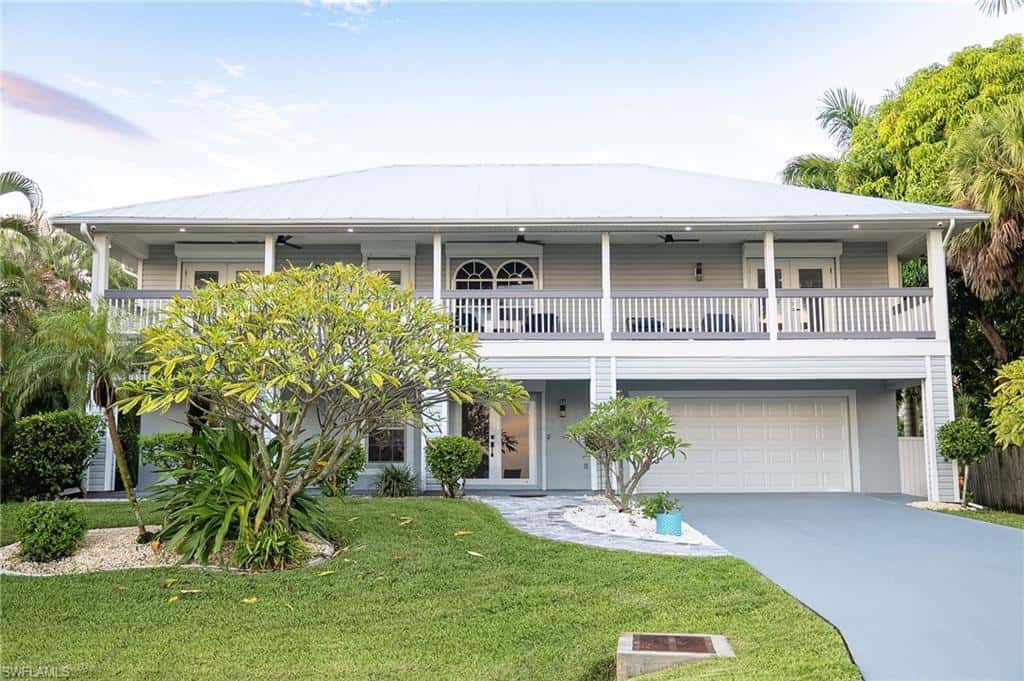647 Coral Dr, Cape Coral, photo 5
