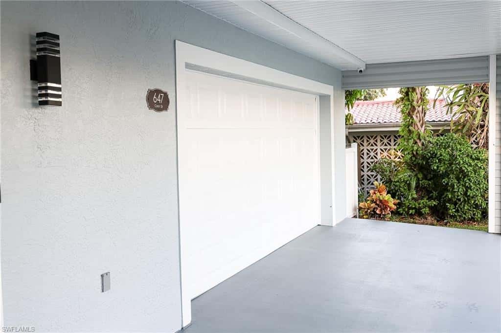 647 Coral Dr, Cape Coral, photo 10