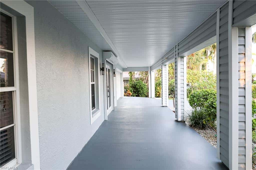 647 Coral Dr, Cape Coral, photo 8