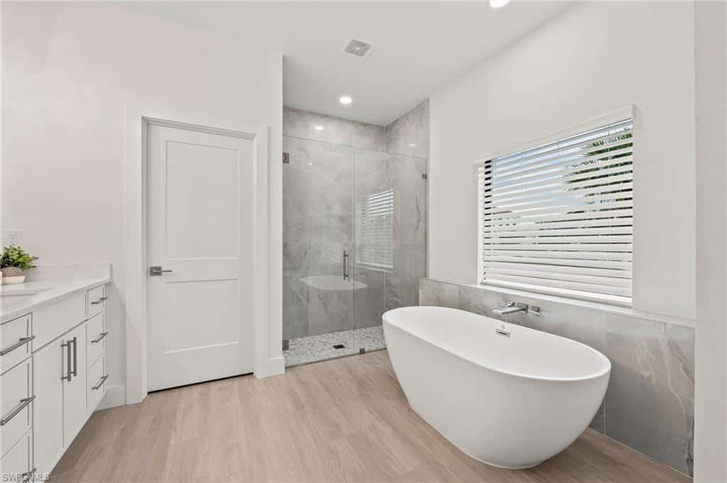 27071 Holly Ln, Bonita Springs, photo 16