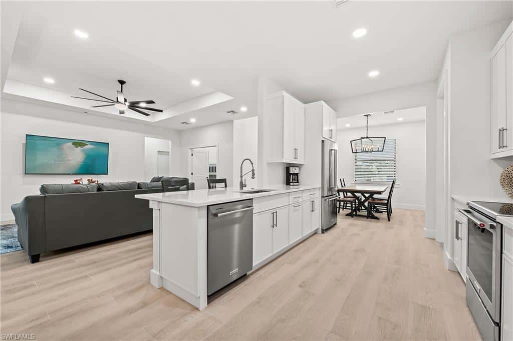 27071 Holly Ln, Bonita Springs, photo 10