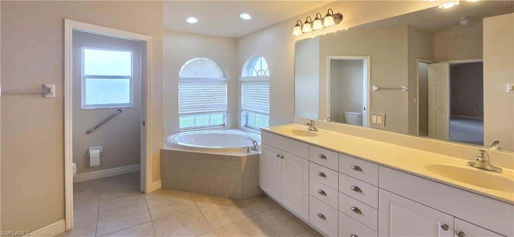 4202 35th St, Cape Coral, photo 37