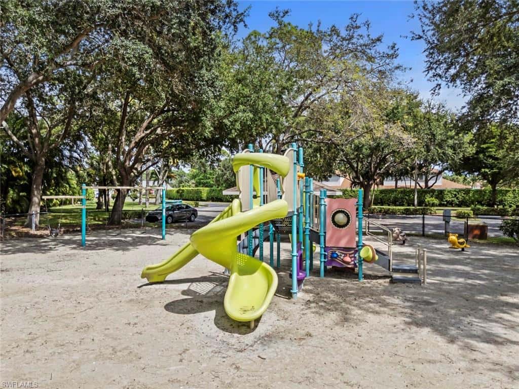 359 Dover Pl #203, Naples, photo 31