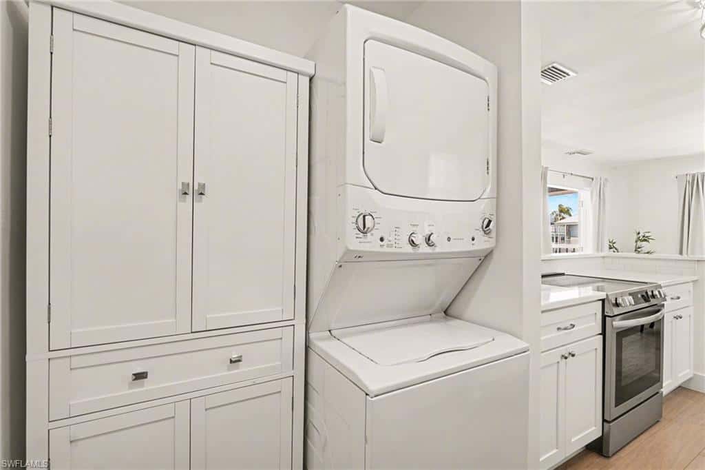 942 Prescott St, Fort Myers Beach, photo 17