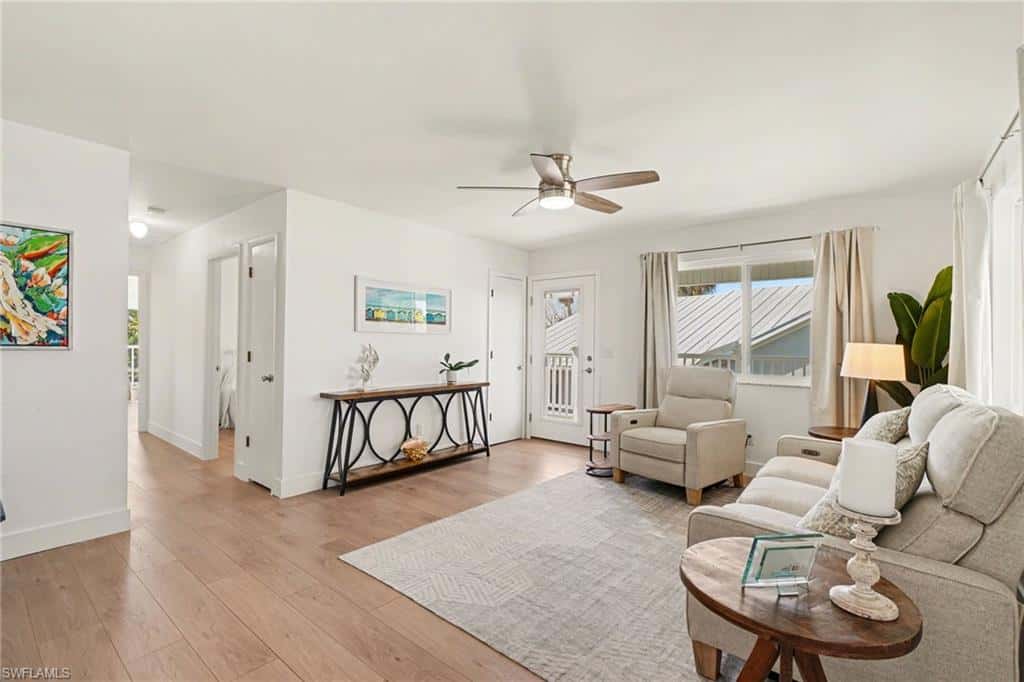 942 Prescott St, Fort Myers Beach, photo 5