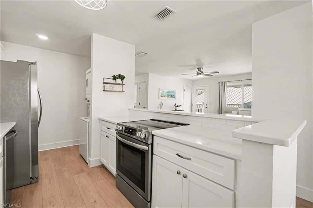 942 Prescott St, Fort Myers Beach, photo 15