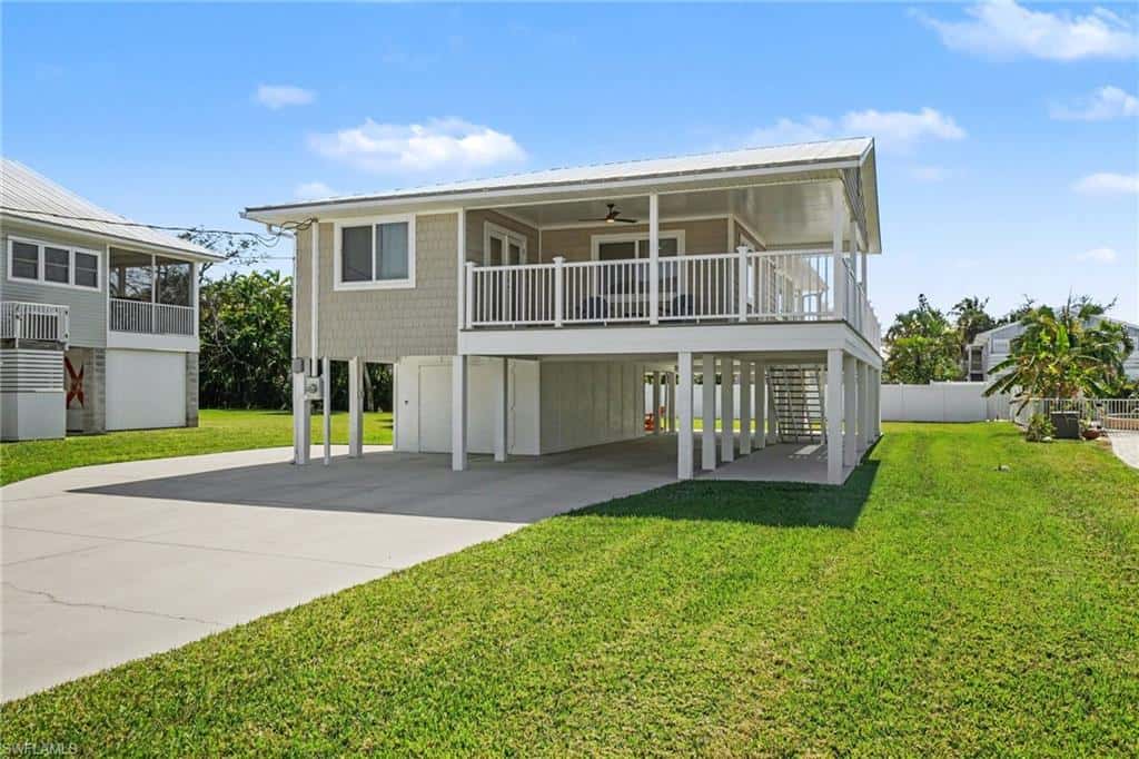 942 Prescott St, Fort Myers Beach, photo 8