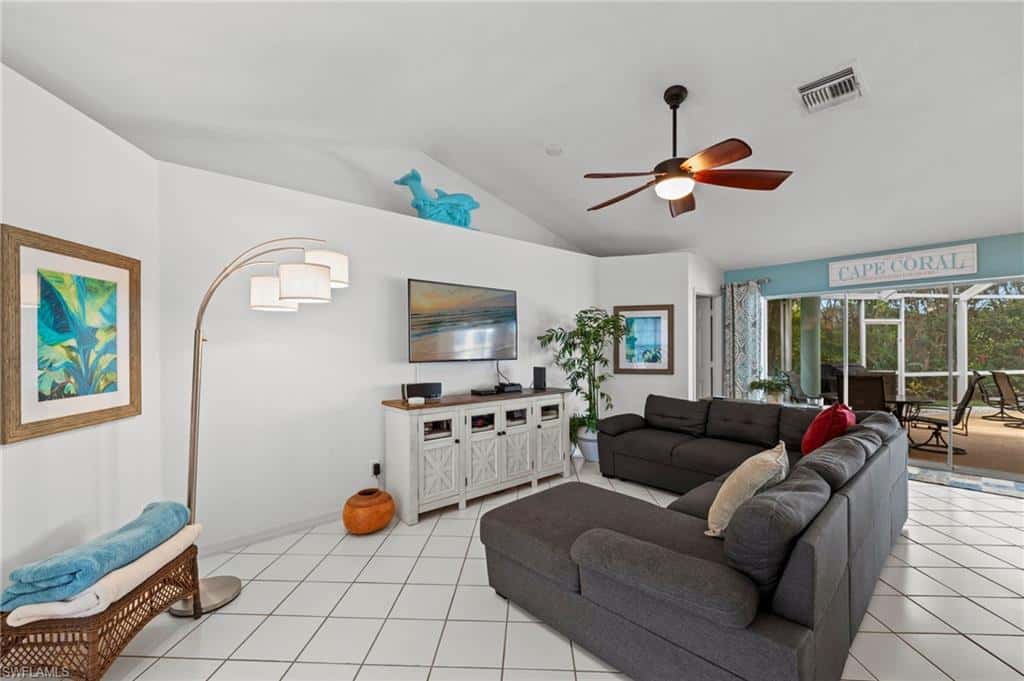 2104 38th Ter, Cape Coral, photo 8