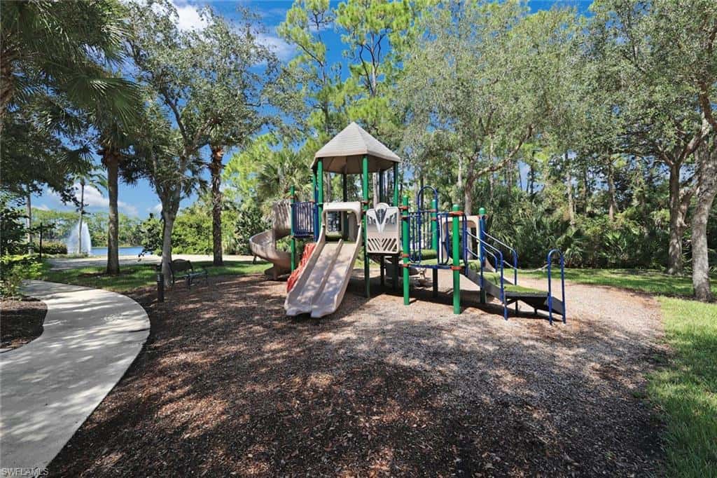 1677 Tarpon Bay Dr #36, Naples, photo 35
