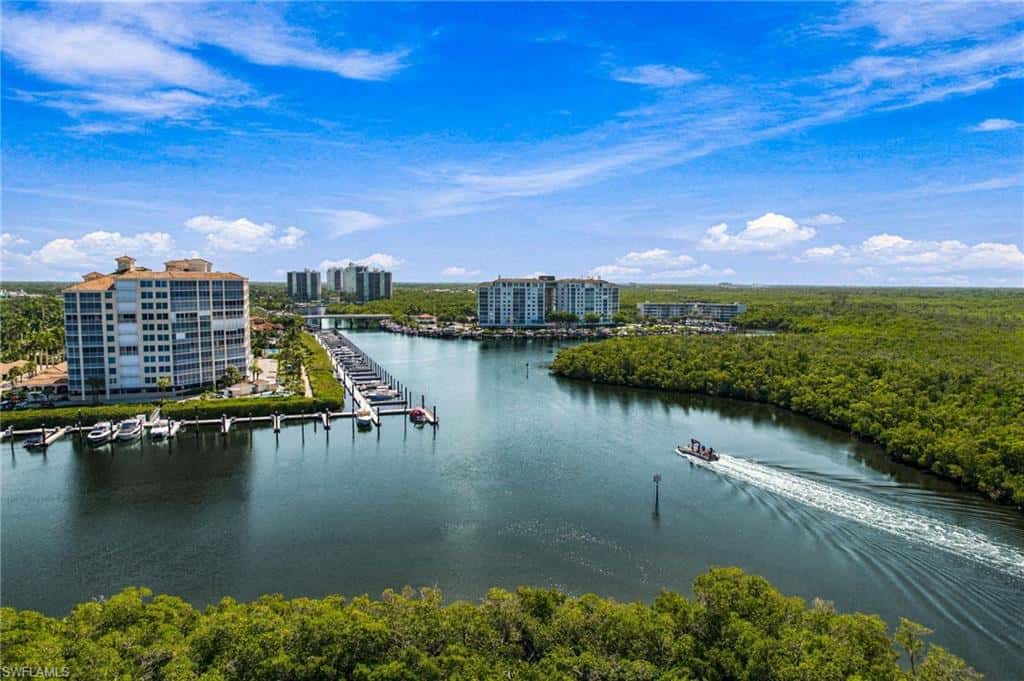 425 Dockside Dr #703, Naples, photo 5