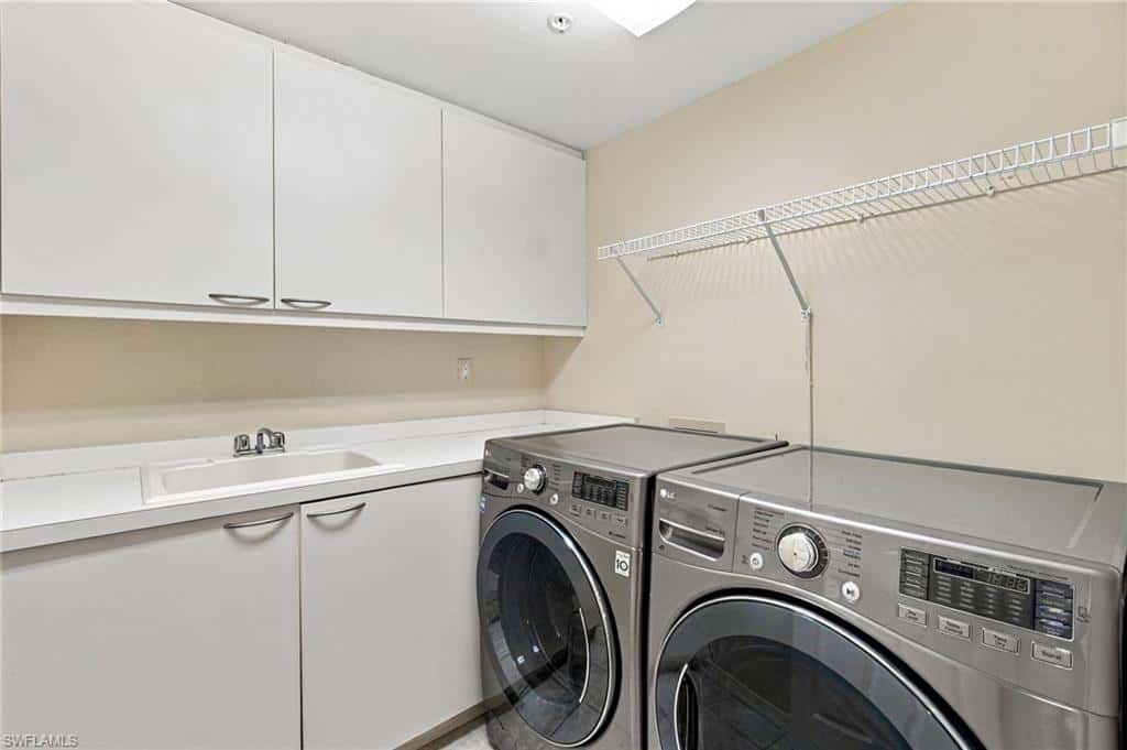 425 Dockside Dr #703, Naples, photo 35