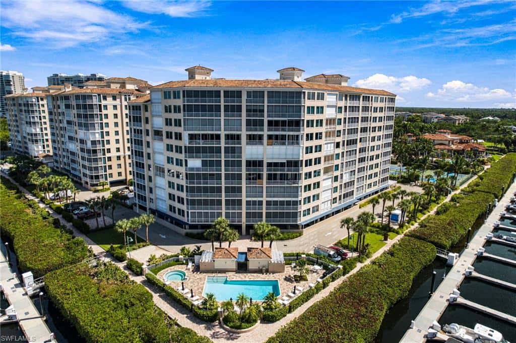 425 Dockside Dr #703, Naples, photo 4