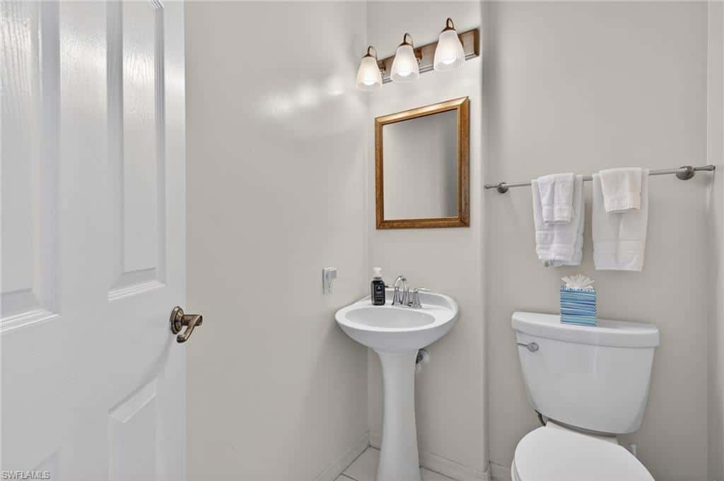 927 Almas Ct, Sanibel, photo 18