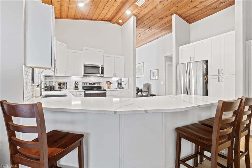 12446 Mcgregor Woods Cir, Fort Myers, photo 9