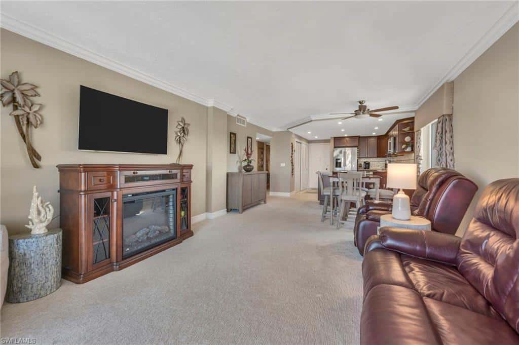 2150 Gulf Shore Blvd #609, Naples, photo 15