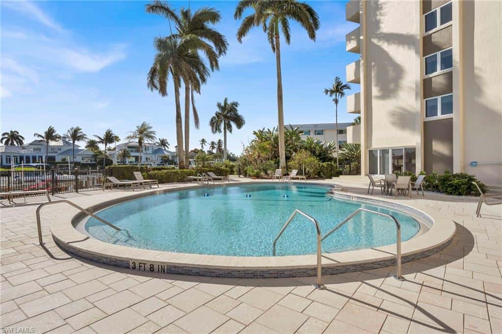 2150 Gulf Shore Blvd #609, Naples, photo 11