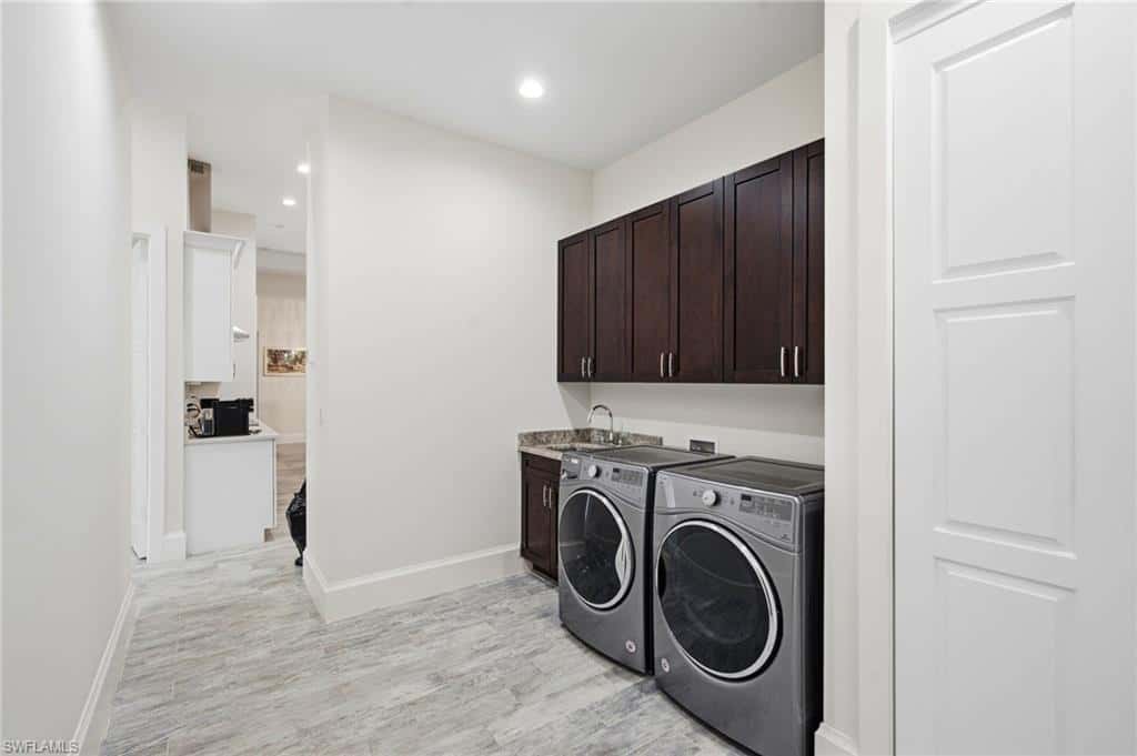 2265 Golden Gate Blvd, Naples, photo 30