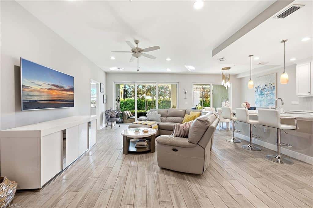 2318 Sawyers Hill Rd #103, Naples, photo 4